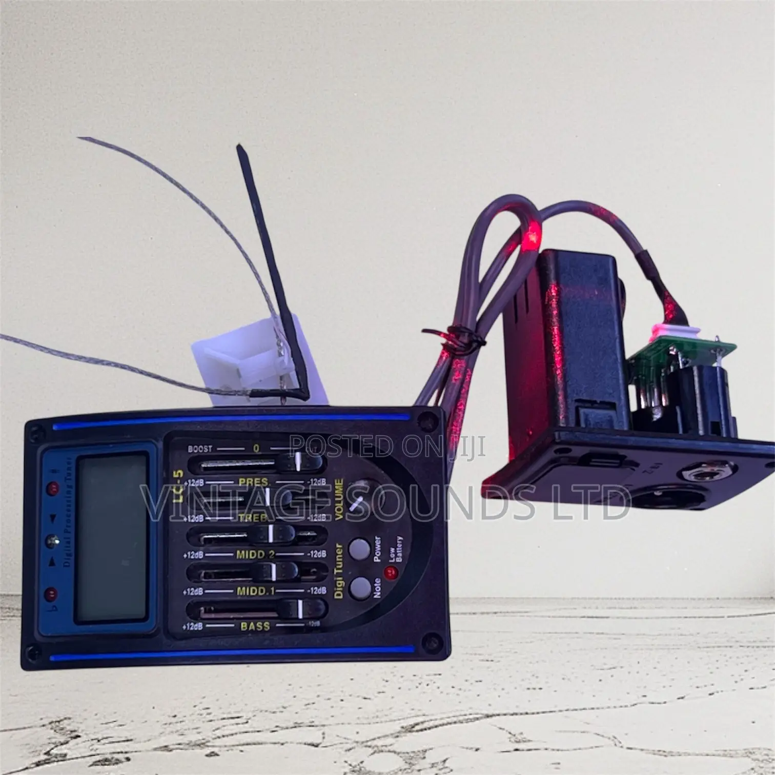 Guitar Tuner, Digital Processing Tuner LCD Display for Acoustic Guitar