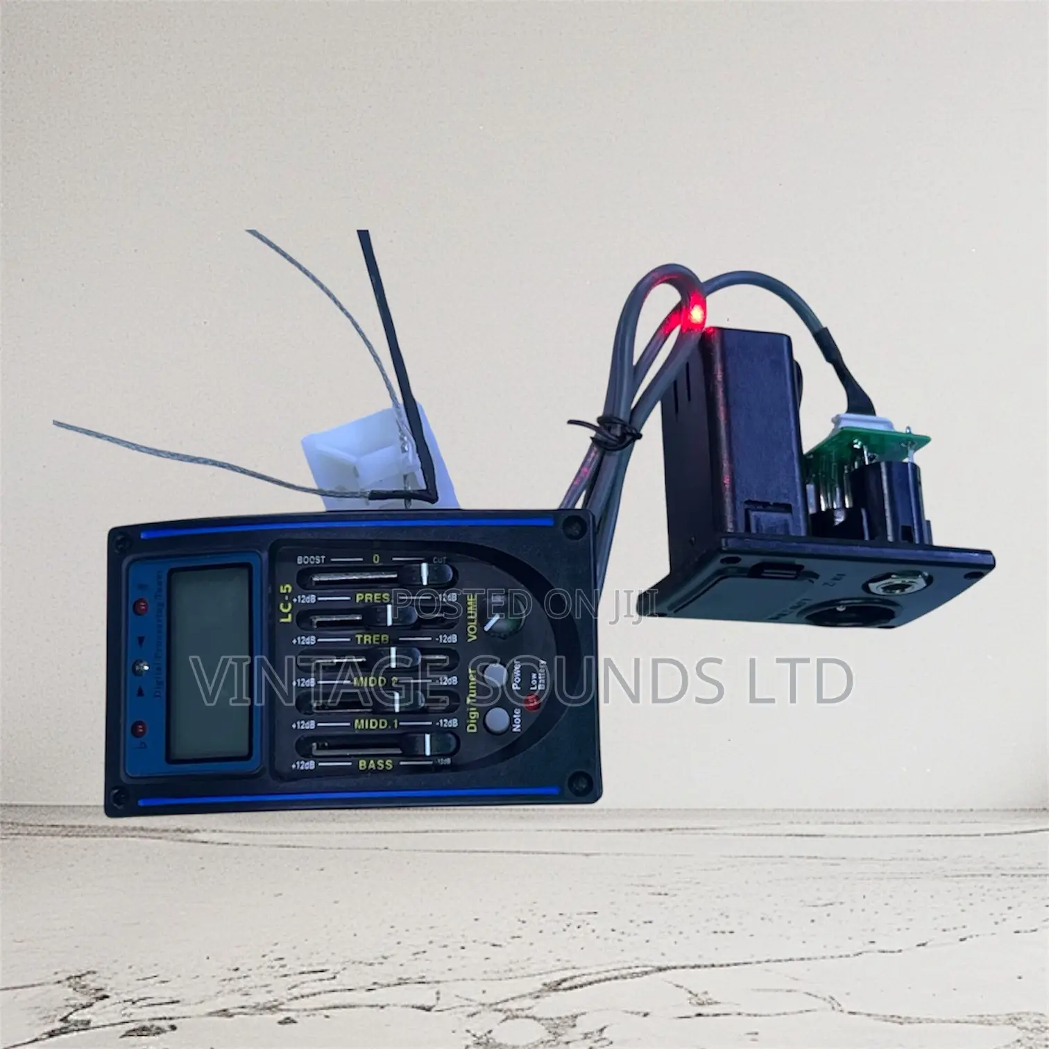 Guitar Tuner, Digital Processing Tuner for Acoustic Guitars