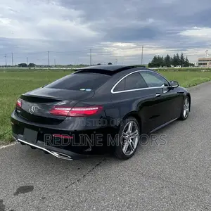 Mercedes-Benz E200 2017 Black