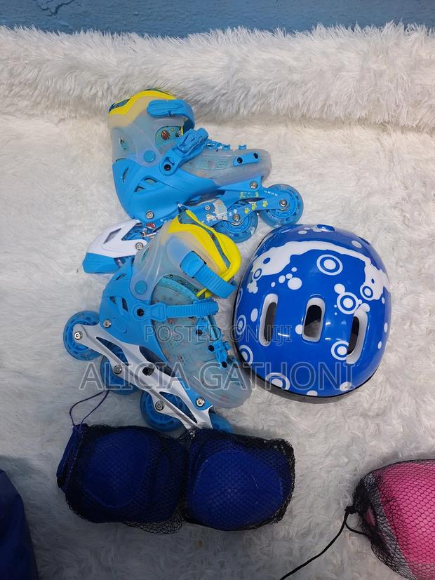 High Quality Skating Shoes With Lighting Wheels