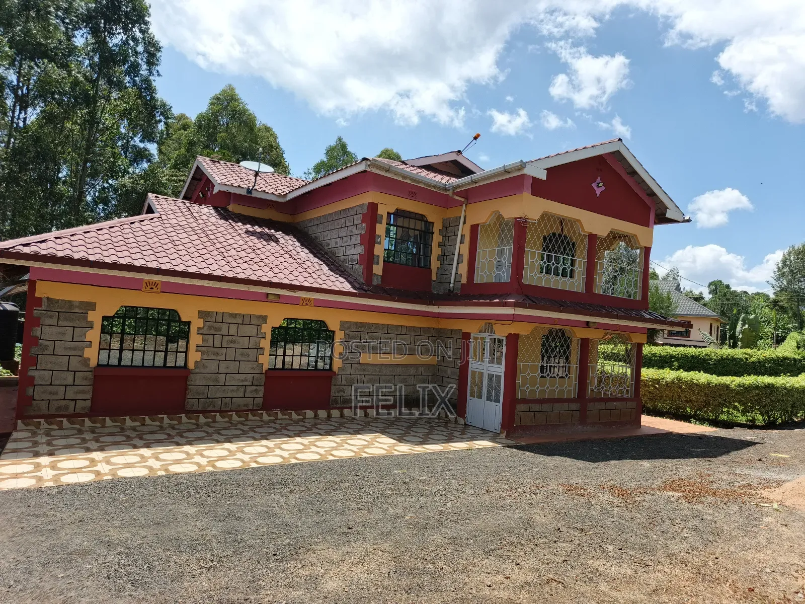 Furnished 5bdrm Bungalow in Karatina Town for sale