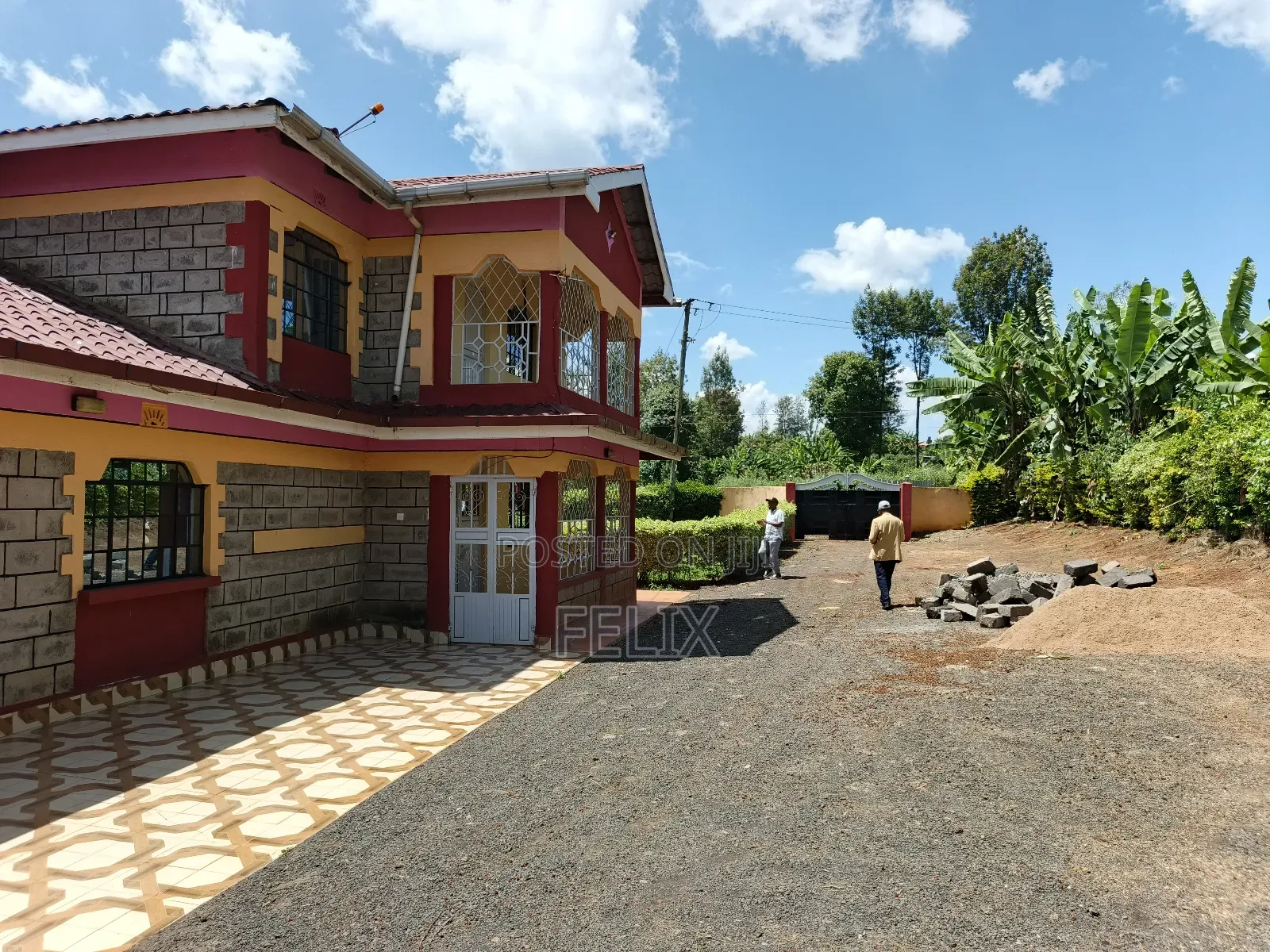 Furnished 5bdrm Bungalow in Karatina Town for sale