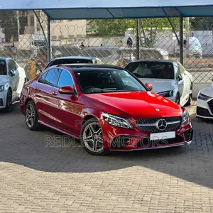 Mercedes-Benz C200 2019 Red