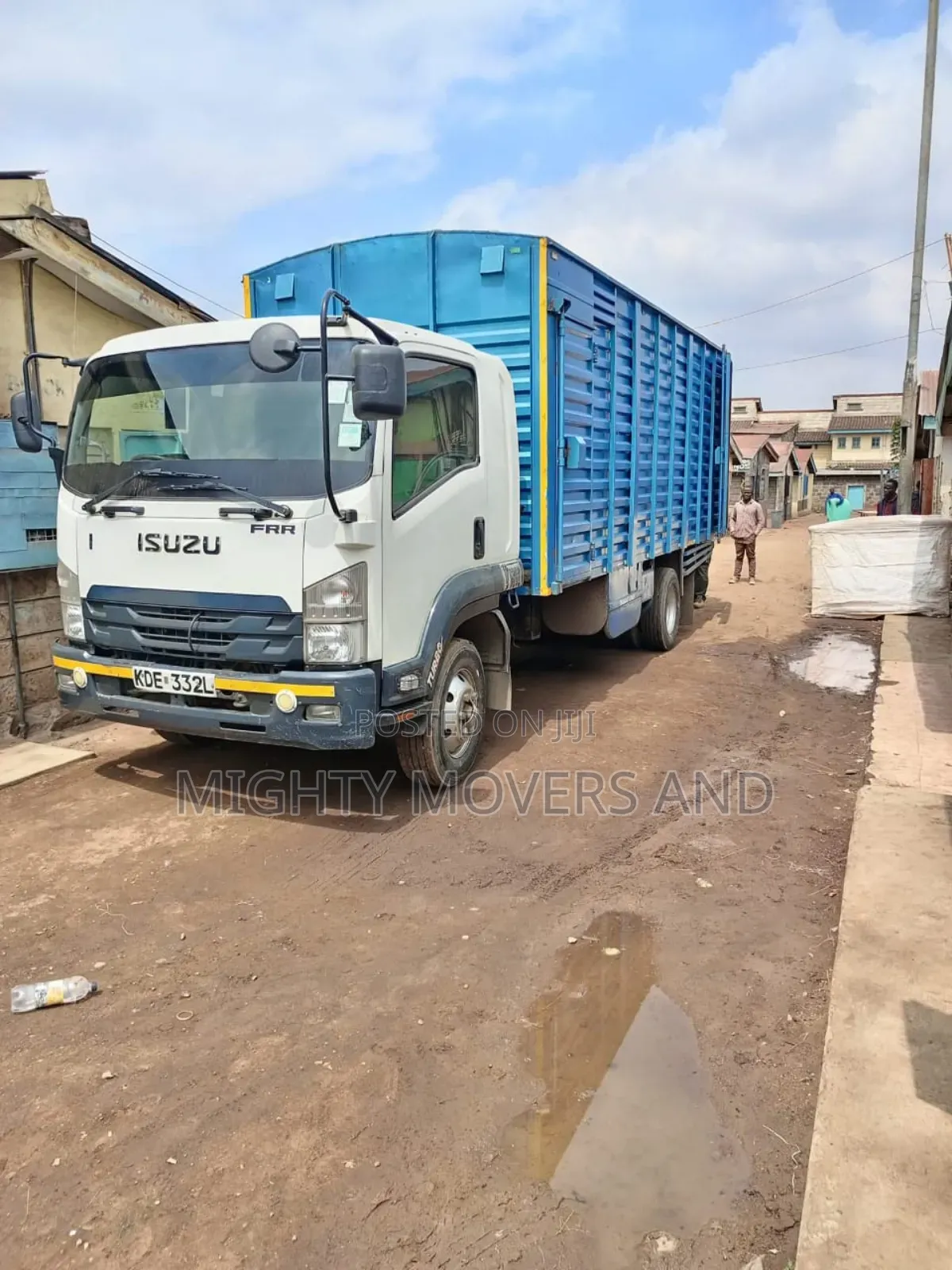 Transit Trucks/Lorries Are at Hand for Inter County Delivery