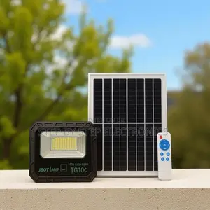 Premium 100w Solar Flood Light Ip66 Waterproof Remote Controlled