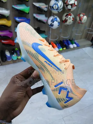 Vapor 16 Air Zoom "Melon Tint" Football Boots