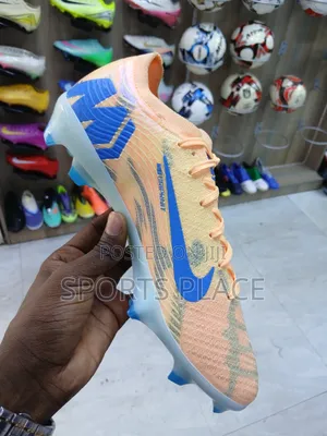 Vapor 16 Air Zoom "Melon Tint" Football Boots
