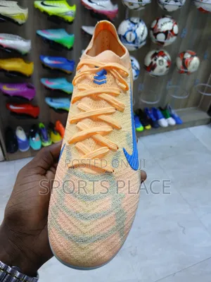 Vapor 16 Air Zoom "Melon Tint" Football Boots