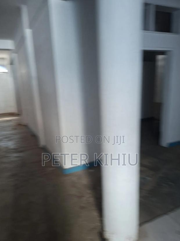 Godown to Let 2000sqft on Baricho Road Industrial Area