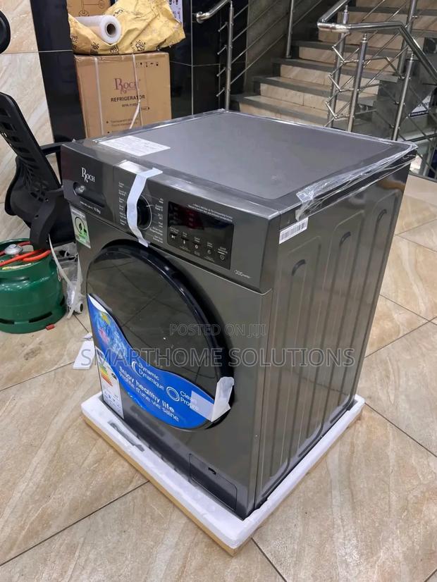 Fully Automatic Roch 10kg Wash And Spin Front Load Machine - main view