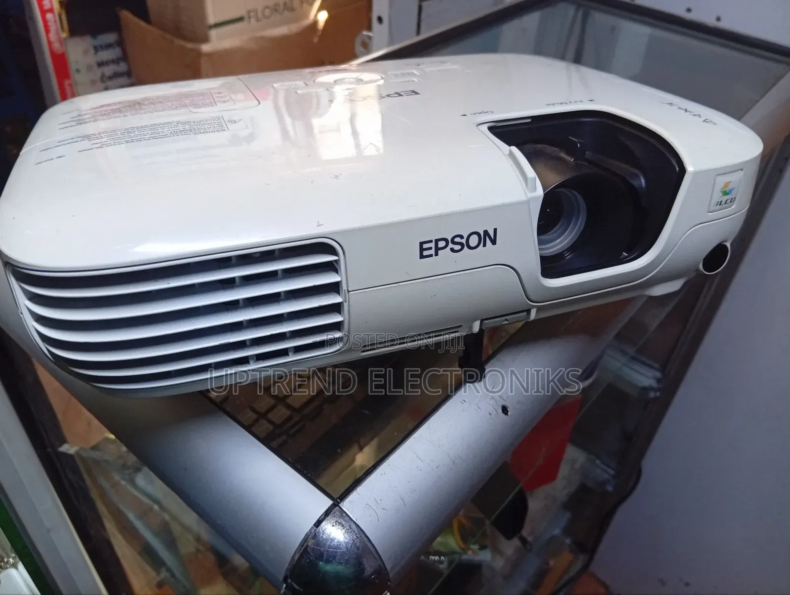 Epson Eb-S7 – Bright and Reliable! 