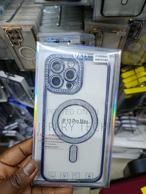 Kwhapoo Luxury Glitter Bling Magnetic iPhone 13 Pro Max Case - main view