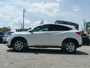 Honda Vezel 1.5 Hybrid 4WD 2017 White