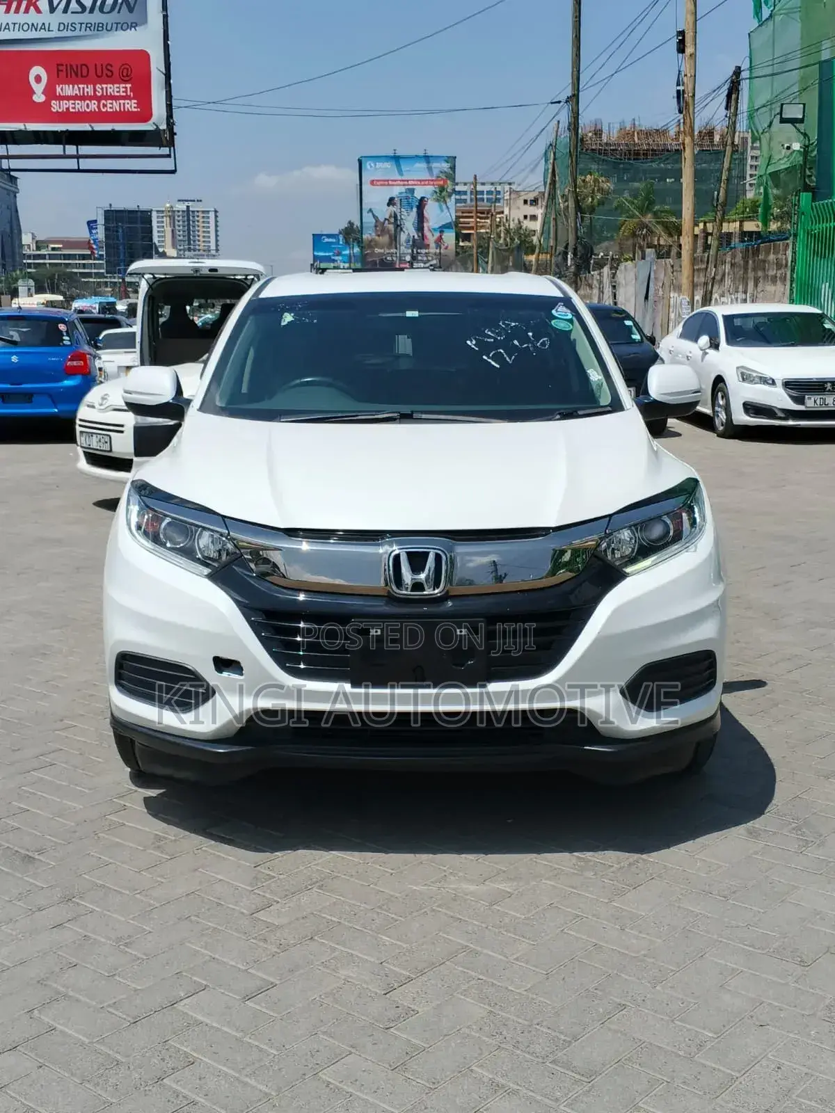 Honda Vezel 1.5 Hybrid 4WD 2017 White