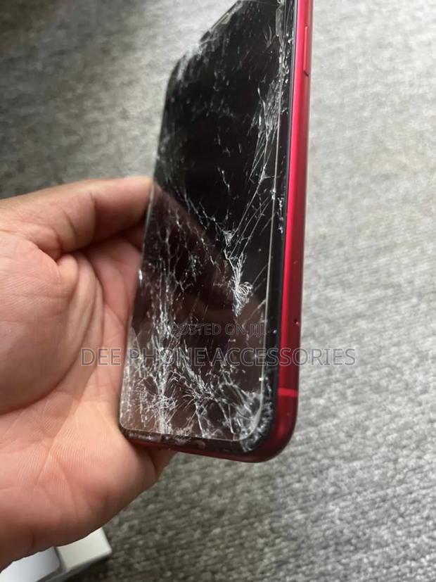 Original iPhone 11 Screen Replacement - thumbnail 3