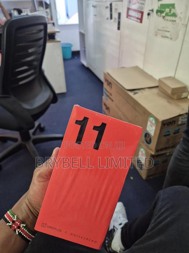 New OnePlus 11 256 GB Black - thumbnail 6