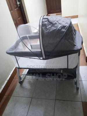 Portable Baby Bassinet - thumbnail 2