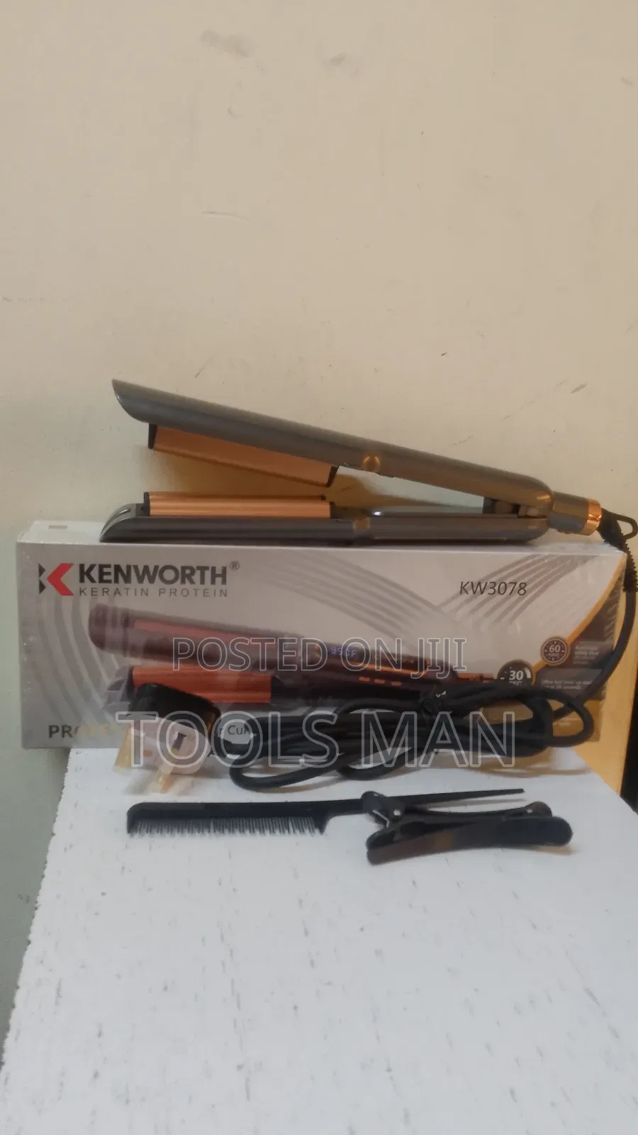 Kenworth Hair Straightener, Model Kw3078.