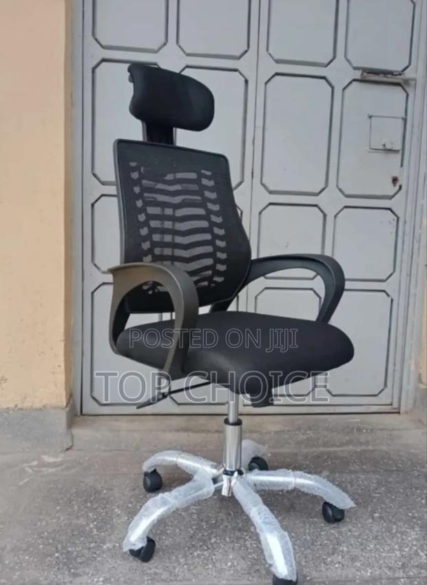Modern Office Chair With Headrest