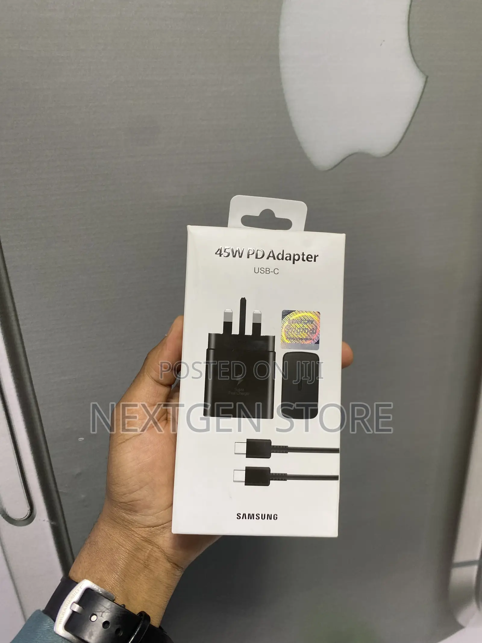 Samsung 45 W of Adapter