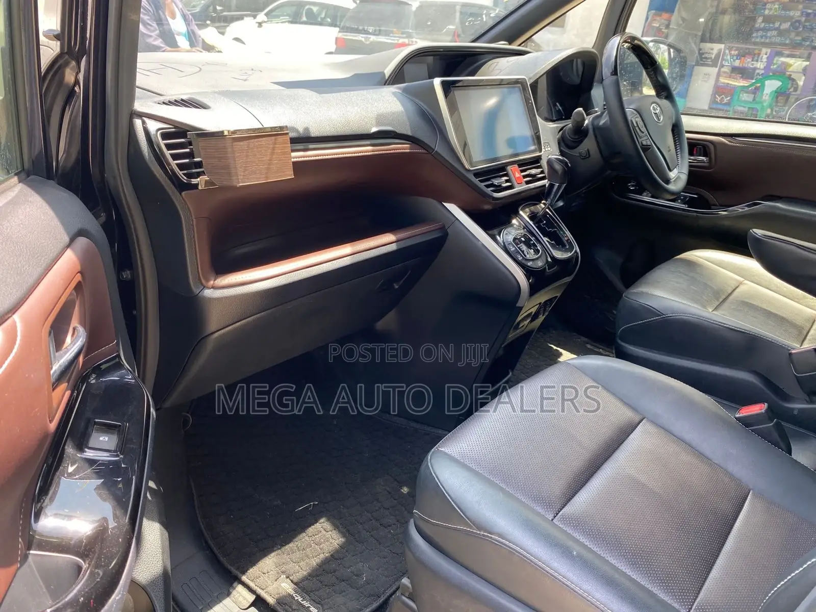 Toyota Esquire 2018 Blue