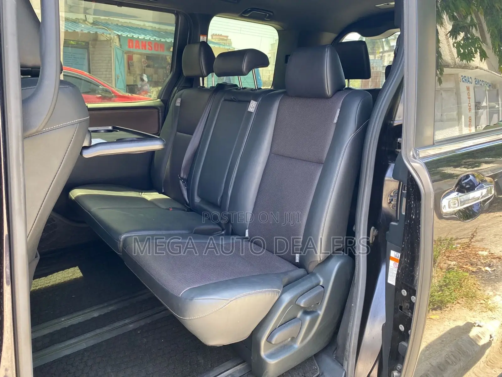 Toyota Esquire 2018 Blue