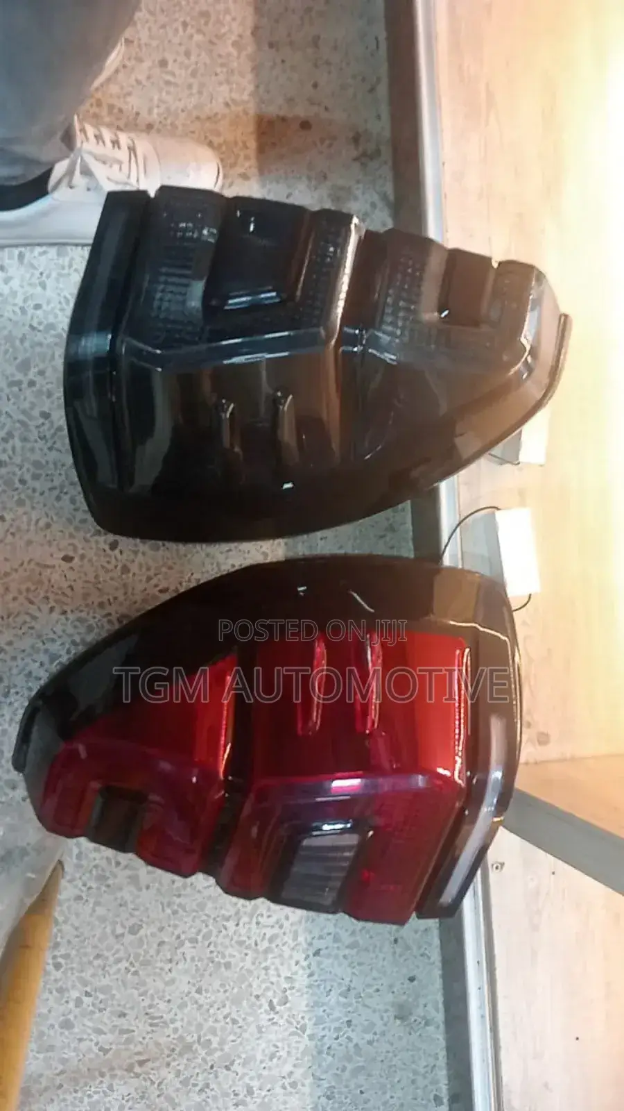 Led Tail Lamp Prado Fj 120 Black Smoked/ Red Per Pc