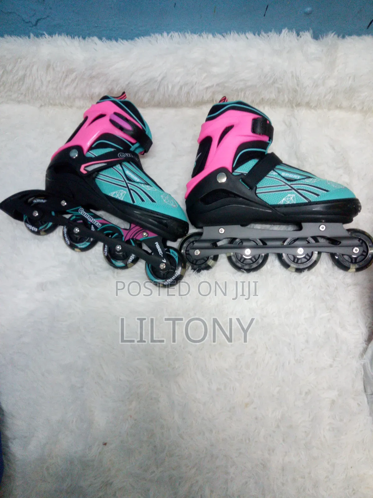 High Quality Adult Skating Shoes Size 42_45