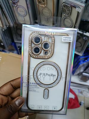 Tauri iPhone 16 Pro Max Glitter Bling Diamond Crystals Magsafe Case - thumbnail 2