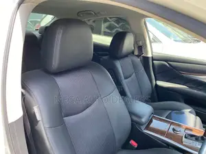 Nissan Fuga 2018 White