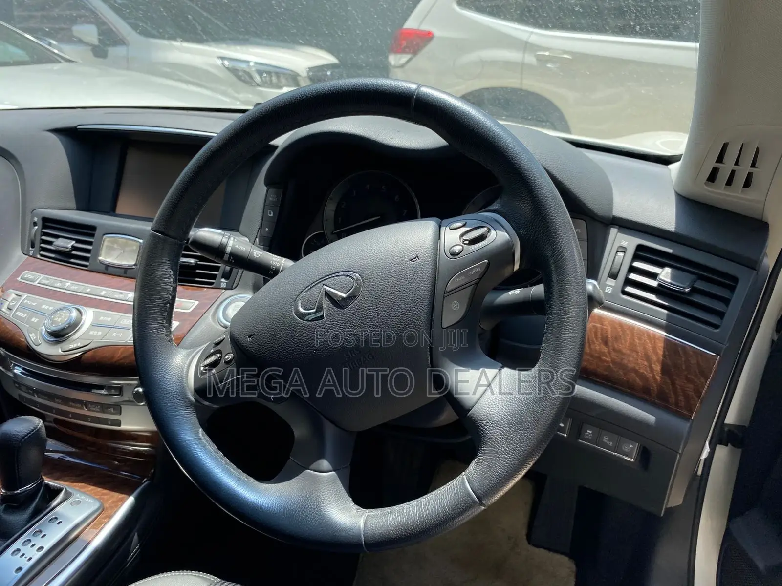 Nissan Fuga 2018 White