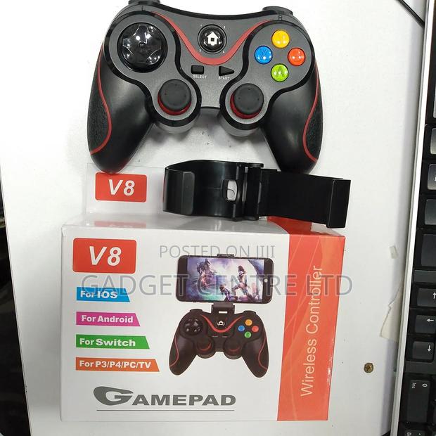 Wireless Bluetooth Game Pad Controller - main view