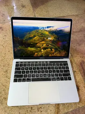 Laptop Apple MacBook Pro 2019 16GB Intel Core I7 SSD 1T