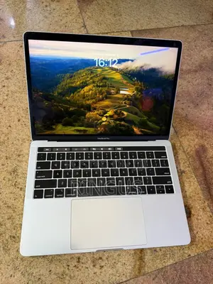 Laptop Apple MacBook Pro 2019 16GB Intel Core I7 SSD 1T