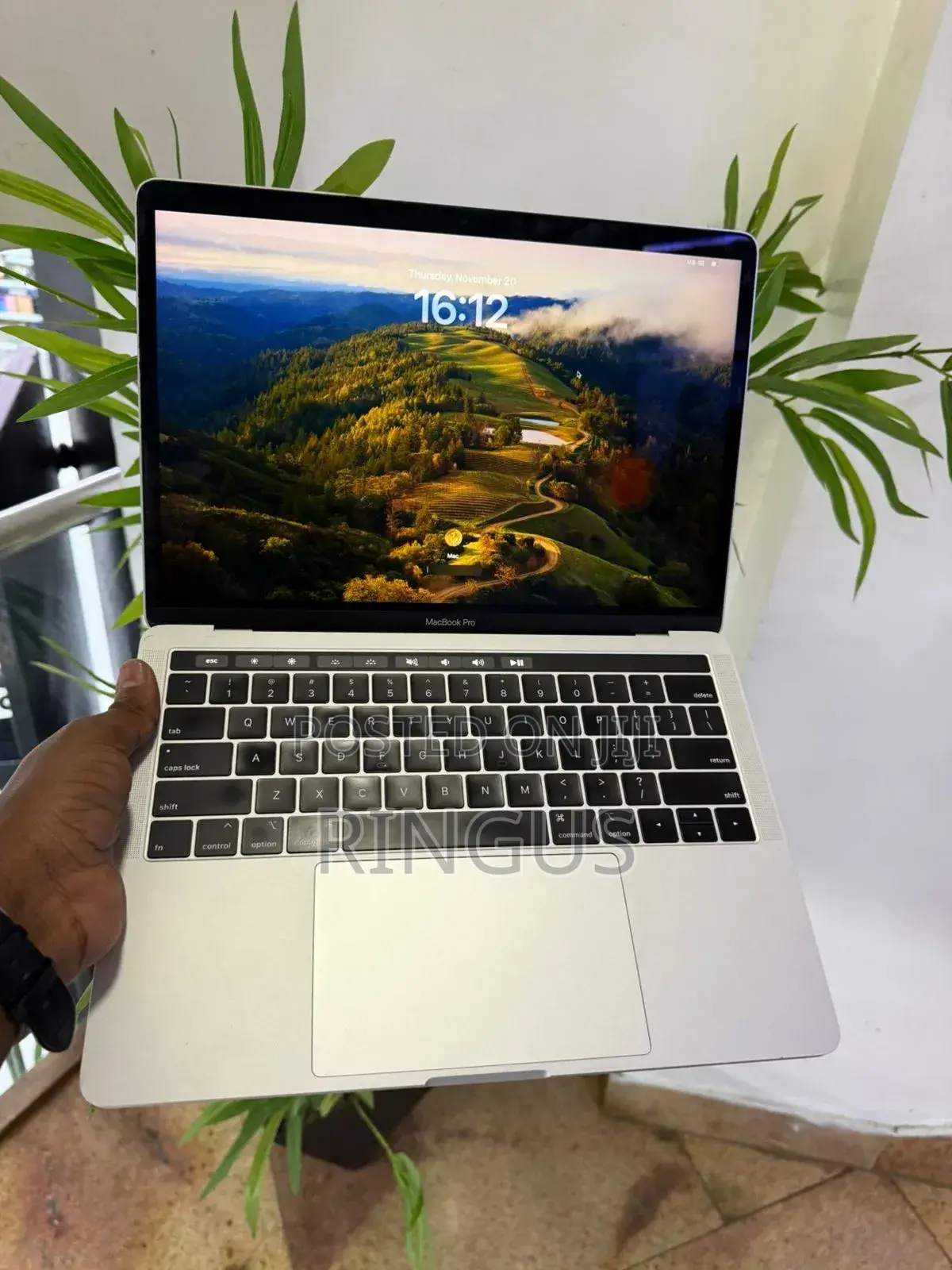 Laptop Apple MacBook Pro 2019 16GB Intel Core I7 SSD 512GB