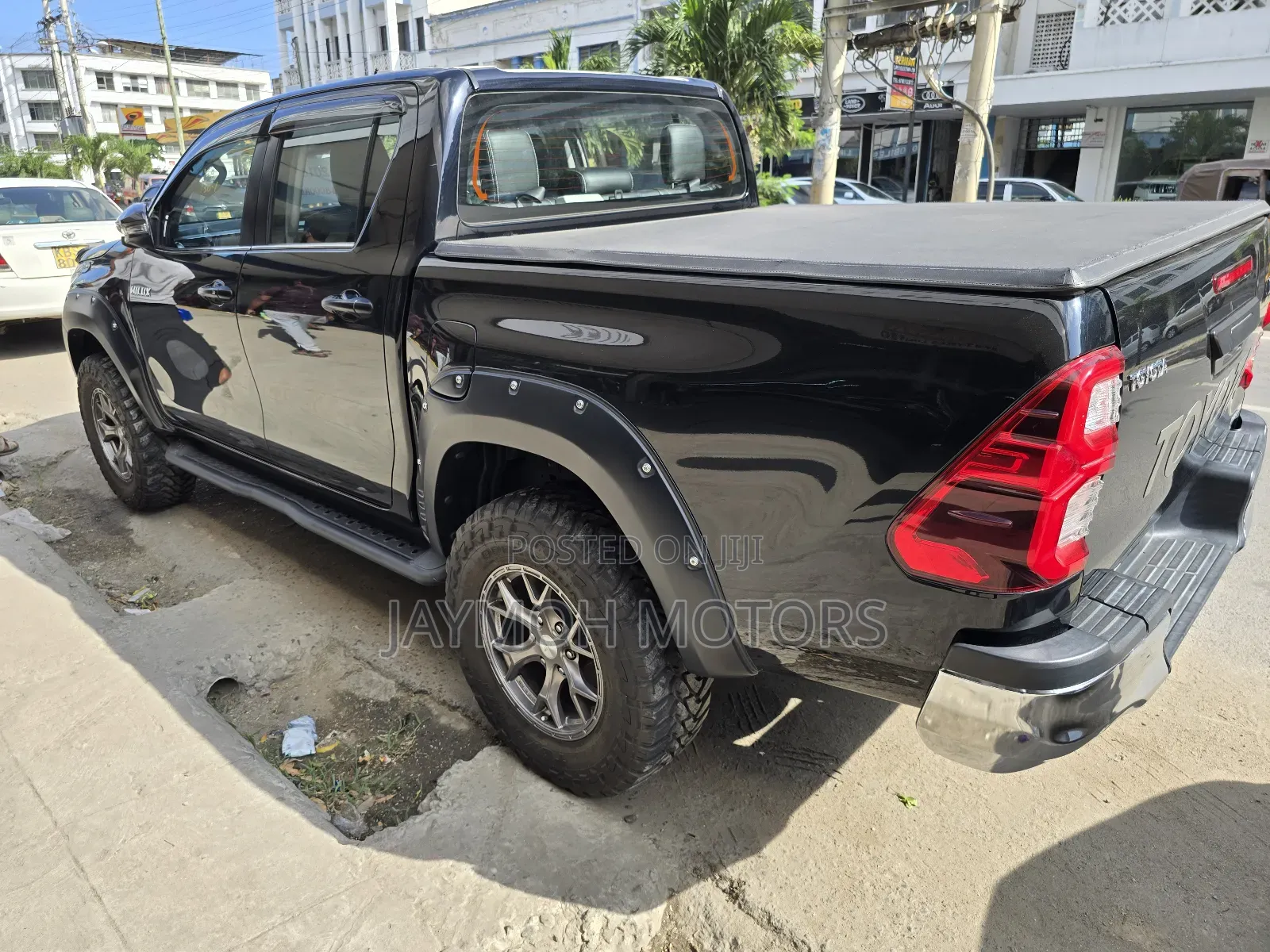 Toyota Hilux 2019 Black