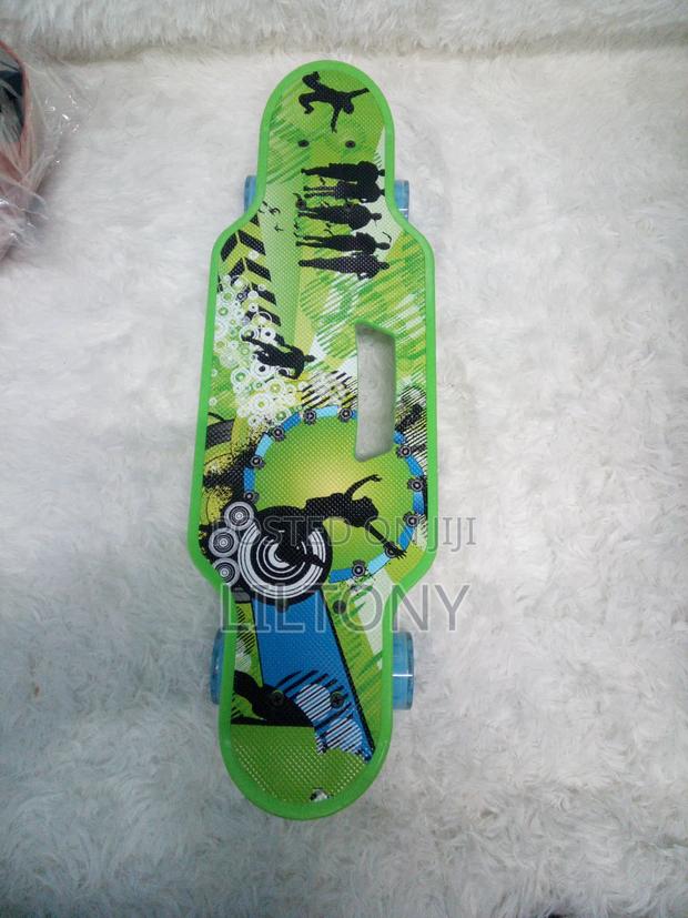 Graphic Fish Skating Board - main view