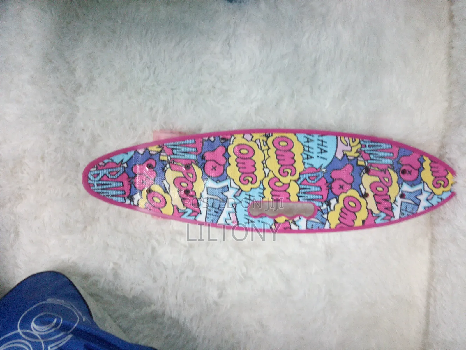 Graphic Fish Slim Skating Board