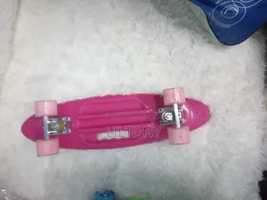 Graphic Fish Slim Skating Board
