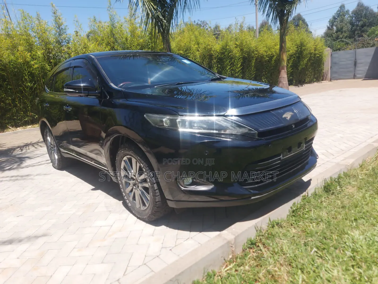Toyota Harrier 2.0 2014 Matt Black