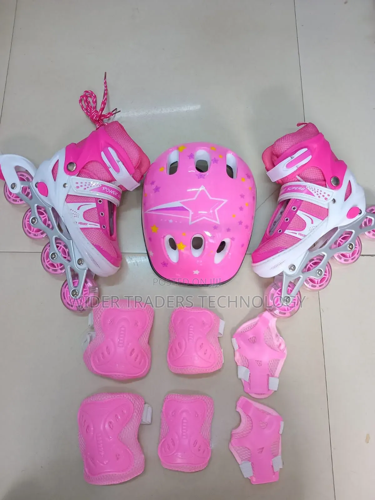 Complete Roller Skating Shoes With Protective Gears Pink