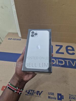 New Apple iPhone 11 Pro Max 256 GB Silver - thumbnail 2