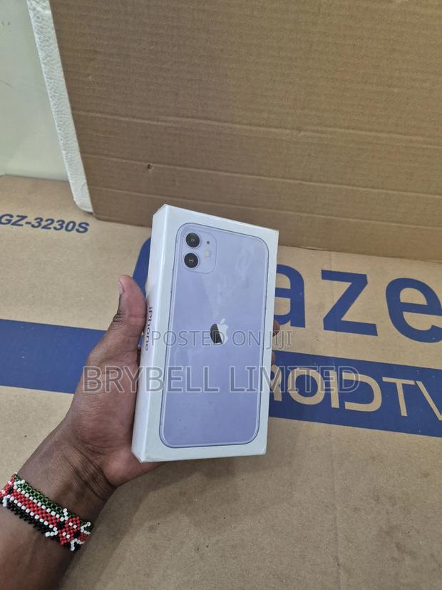 New Apple iPhone 11 128 GB Purple - thumbnail 4