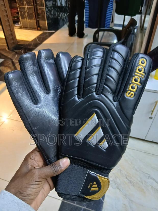 Adidas Pro Blackout – "Shot-Stopper" Goalkeeper Gloves