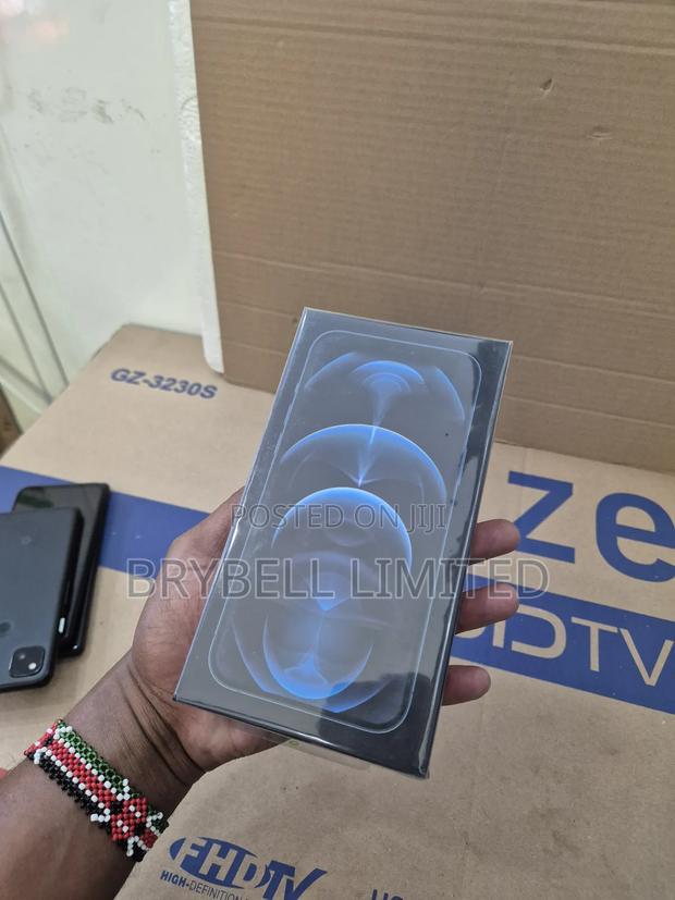 New Apple iPhone 12 Pro Max 256 GB Black - thumbnail 5