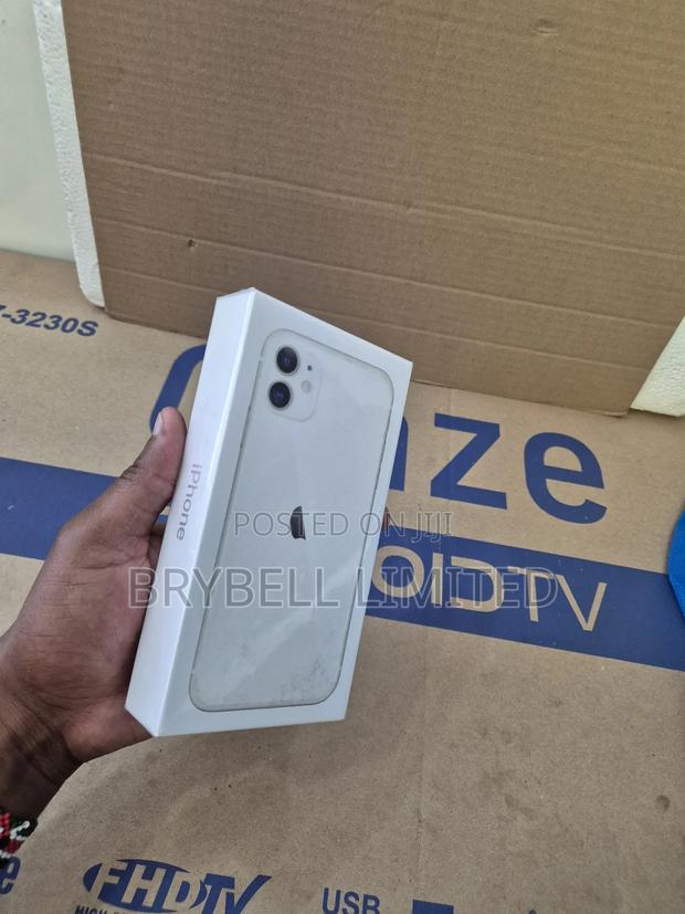 New Apple iPhone 11 128 GB White - thumbnail 3