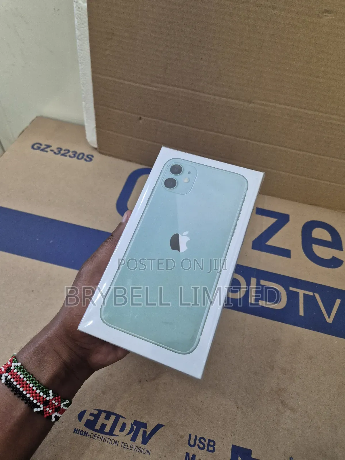 New Apple iPhone 11 128 GB Green