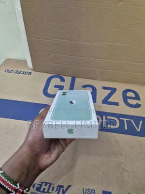 New Apple iPhone 11 128 GB Green