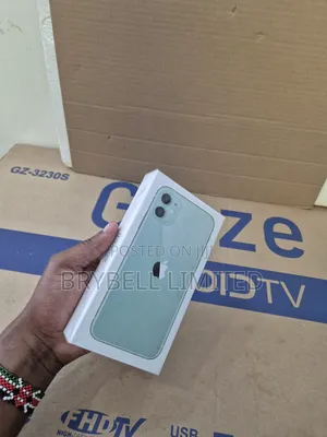 New Apple iPhone 11 128 GB Green