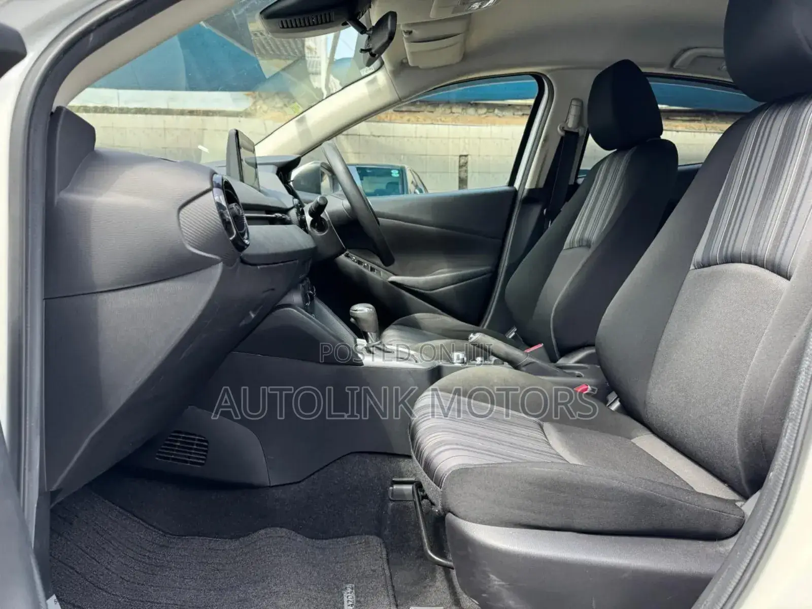 Mazda 2 2020 White